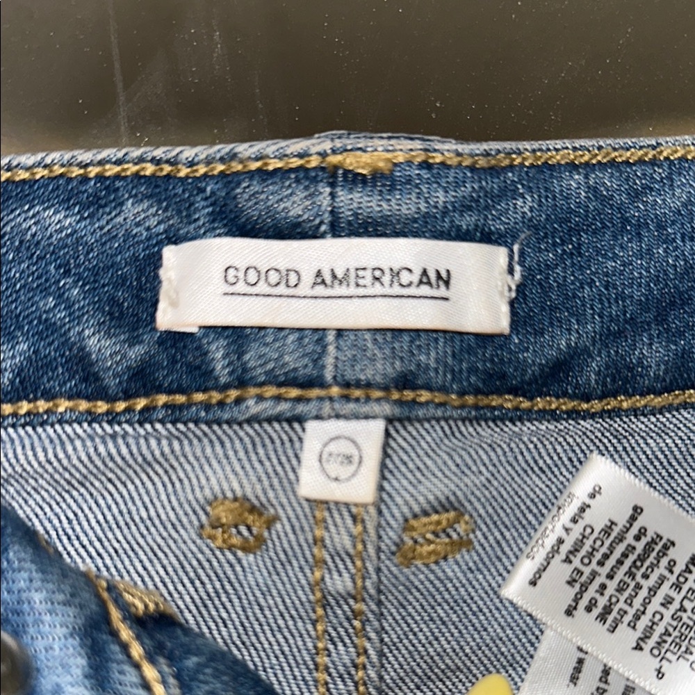 Good American Classic Blue Jeans